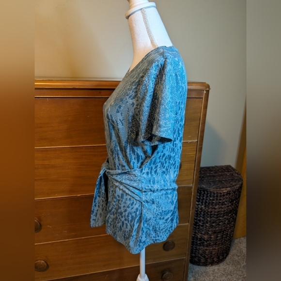 Simply Vera VERA WANG Belted Turquoise Top Blouse SZ M - Picture 3 of 10